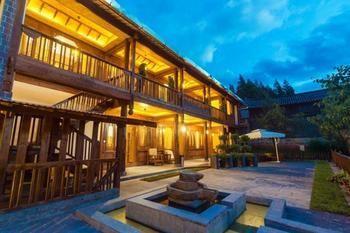Lijiang Banshan Yunfu Boutique Hostel ภายนอก รูปภาพ
