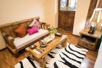 Lijiang Banshan Yunfu Boutique Hostel ภายนอก รูปภาพ